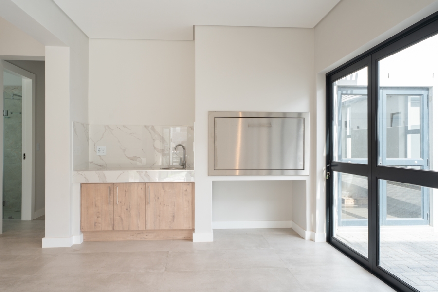 3 Bedroom Property for Sale in Croydon Western Cape